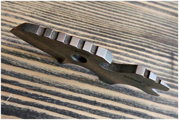Toucan от Boker Plus: шейный нож - мультитул для EDC Toucan от Boker Plus: шейный нож - мультитул для EDC
