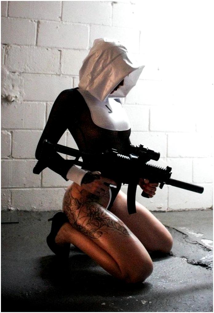 Фотосессия Nuns with Guns - "Монашки с пушками" Фотосессия Nuns with Guns - "Монашки с пушками"