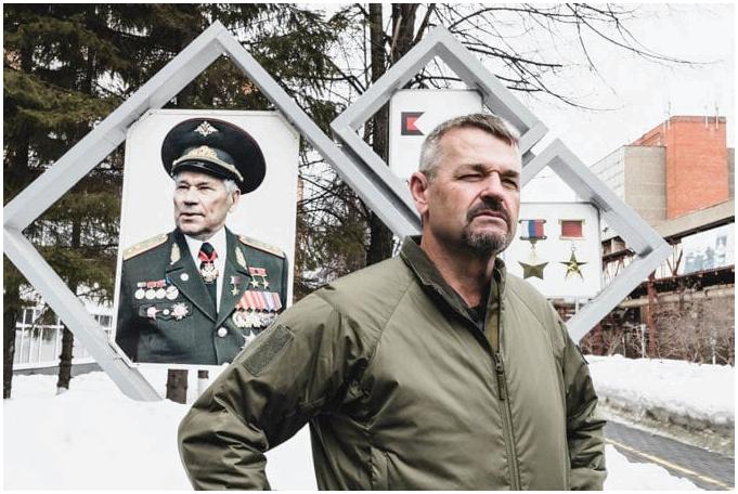 From Russia with LAV: Как Ларри Викерс был в гостях у «Калашникова» From Russia with LAV: Как Ларри Викерс был в гостях у «Калашникова»
