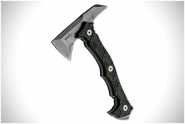 Новый тактический томагавк "Chicken Hawk" от Böker Knives получил одобрение знатоков стали Новый тактический томагавк "Chicken Hawk" от Böker Knives получил одобрение знатоков стали