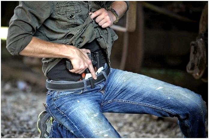 Appendix carry: Скрытое ношение пистолета "у аппендикса" Appendix carry: Скрытое ношение пистолета "у аппендикса"