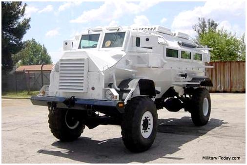 Техника постапокалипсиса: MRAP - бронеавтомбили, защищенные от минного подрыва Техника постапокалипсиса: MRAP - бронеавтомбили, защищенные от минного подрыва