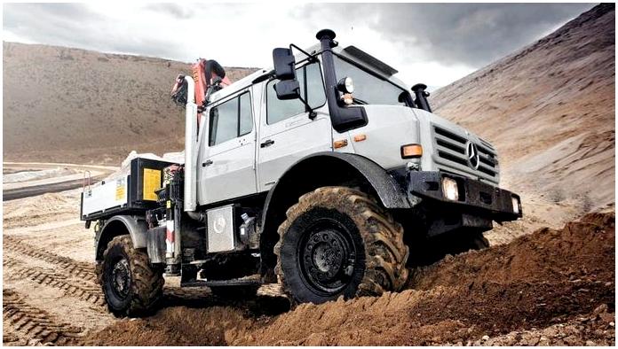 Универсальный грузовик-вездеход Mercedes-Benz Unimog Универсальный грузовик-вездеход Mercedes-Benz Unimog