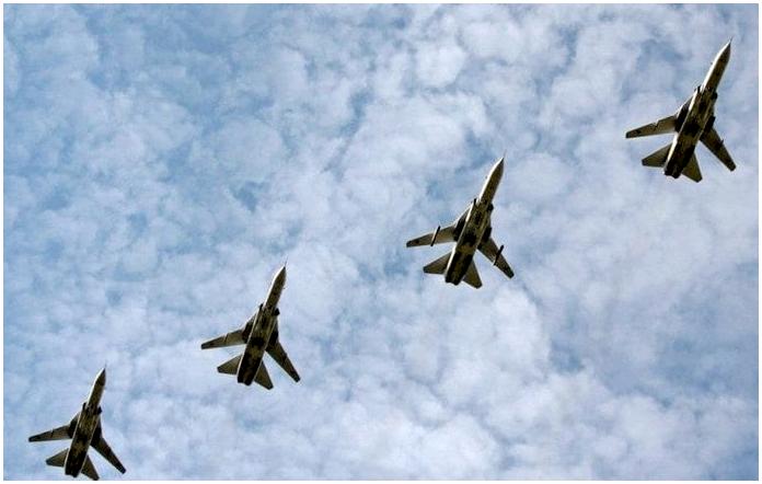 Фронтовые бомбардировщики Су-24 и Су-24М Фронтовые бомбардировщики Су-24 и Су-24М