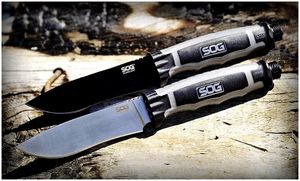 Ножи SOG BladeLight со встроенным фонариком