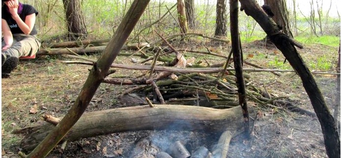 Змеи, способы ловли, приготовление на костре и употребление змей в пищу во время выживания в экстремальной или аварийной ситуации.