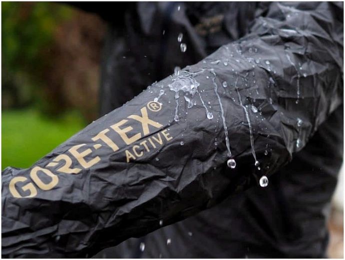 Пончо Gore Tex: работа с элементами стиля и комфорта