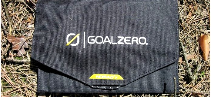 Солнечная панель Goal Zero Nomad 7 для заряда от солнца аккумуляторов АА и батарей электронных мобильных устройств в походных условиях, обзор.