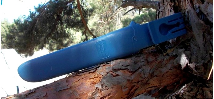 Нож Morakniv Companion Navy Blue, характеристики, устройство, рабочие качества, краткий обзор ножа.