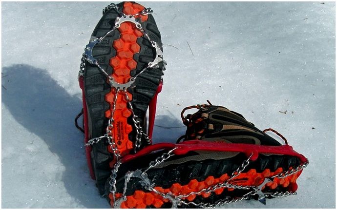 Crampons vs Microspikes: прохождение снега