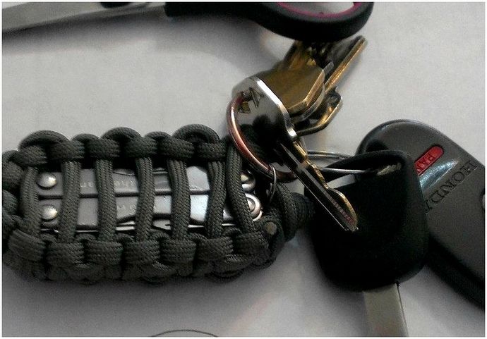 Paracord Keychain: DIY проекты для вашей безопасности и за деньги