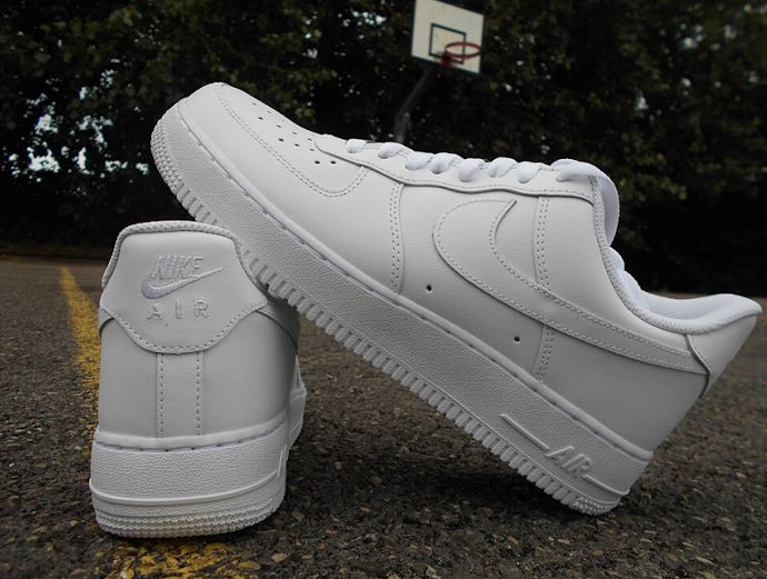 Неувядающая классика: История Nike Air Force 1 от баскетбольной площадки до улиц